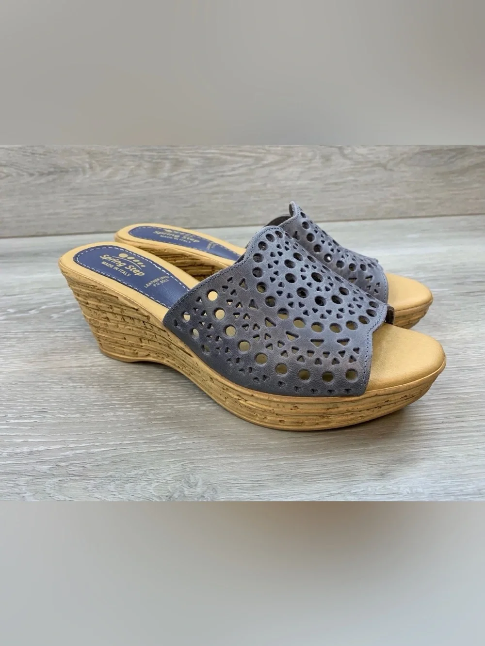 NWOTSpring Steps Women Sandals Slate Gray Laser Cut Leather Wedge 9 Comfort Shoe